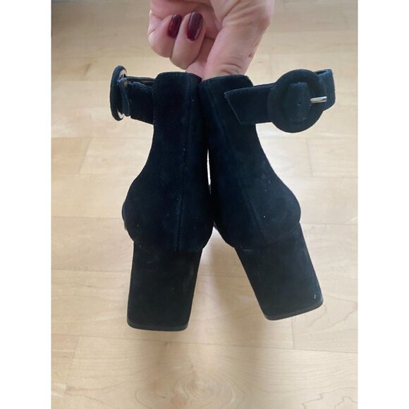 STEVE Madden BNWOT "Reverie" Black Suede Block Heel Sandals Sz 5.5 - Picture 5 of 7